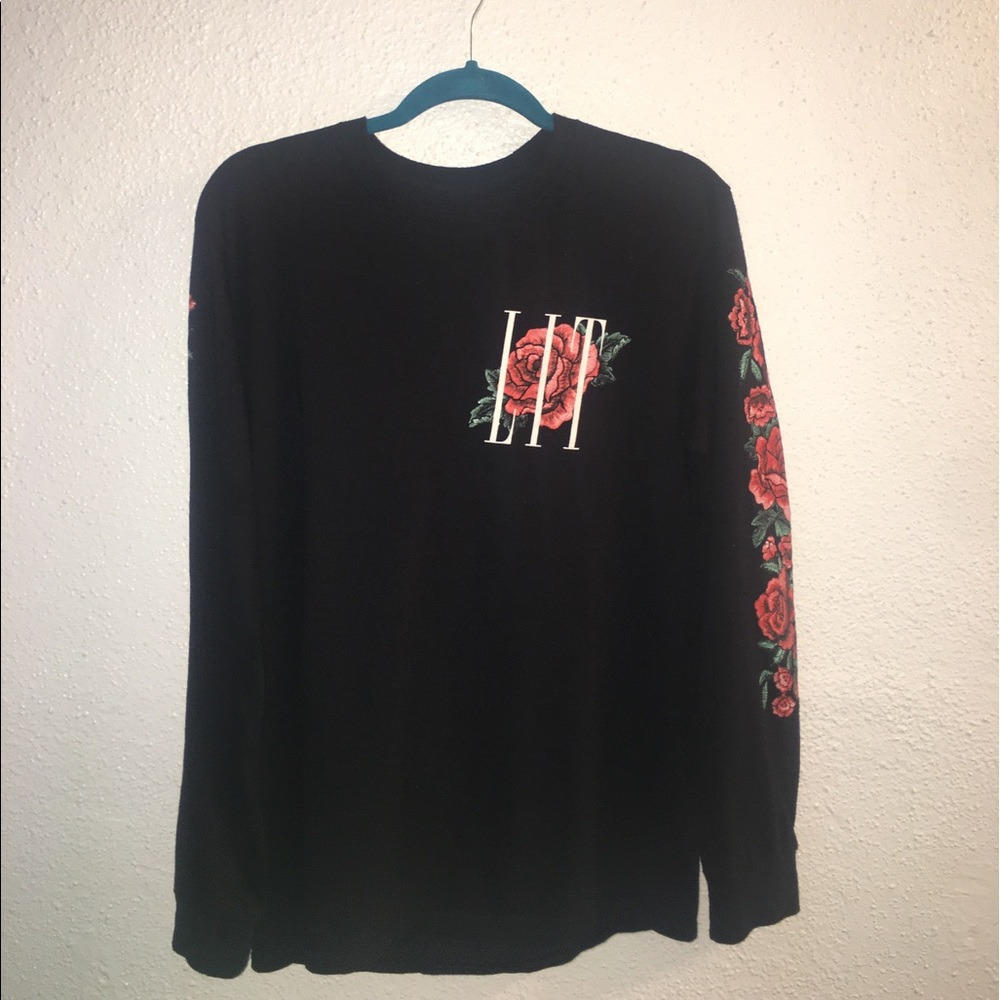 💥💥Black Floral LIT shirt💥💥