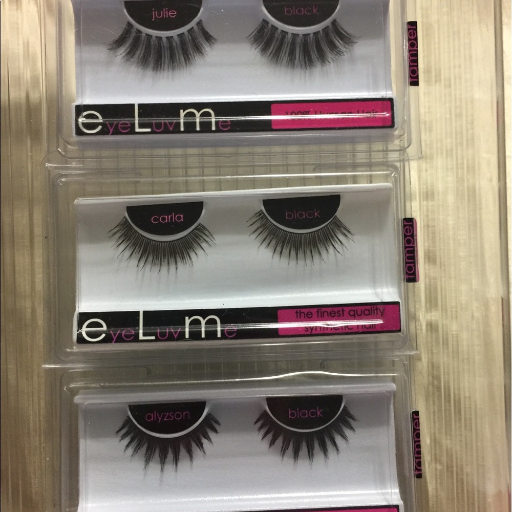 False eyelashes by Eye Love Me