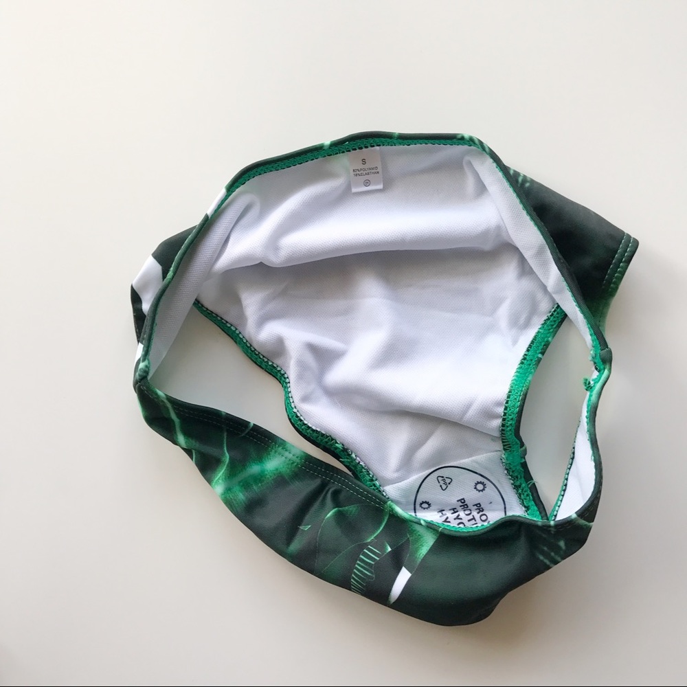 Banana / Palm Leaf Print High Neck Bikinis - Picture 6 of 7