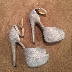 sparkly pumps