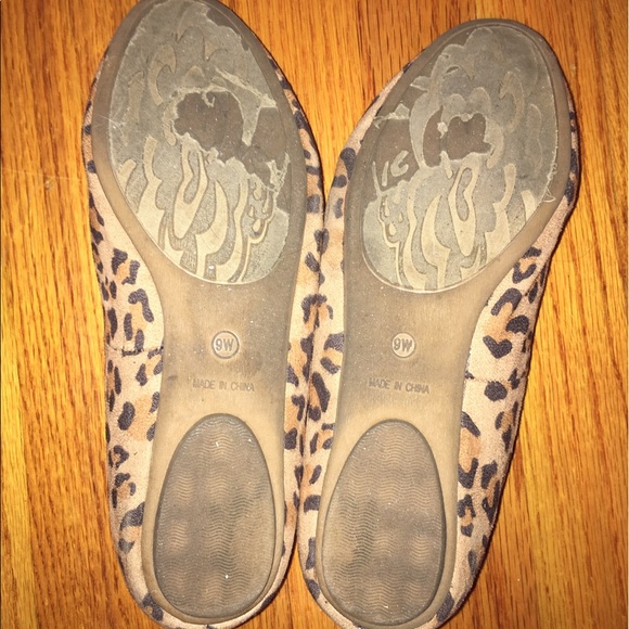 Leopard print flats - Picture 6 of 8