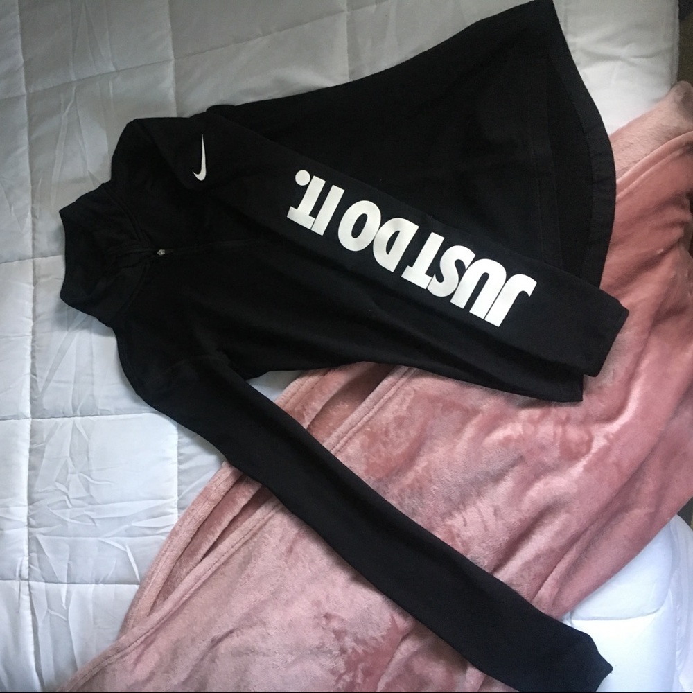 Nike 1/2 Zip