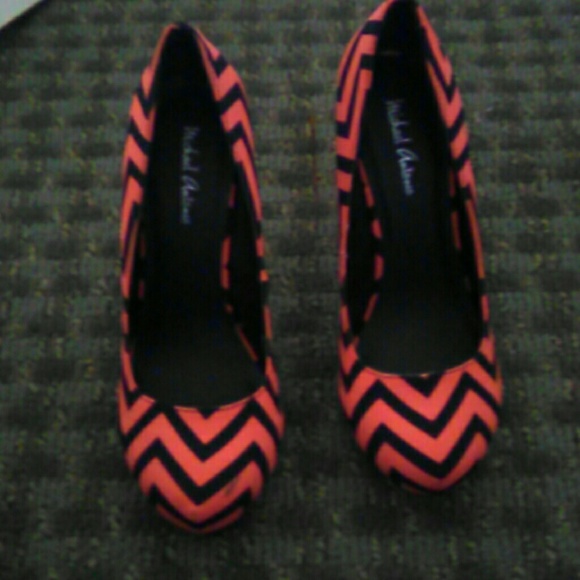 High heels - Picture 2 of 2