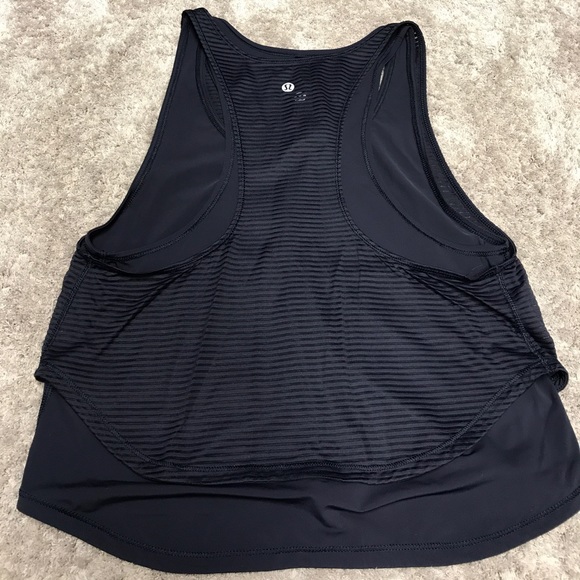 LULULEMON two with one singlet-Size 4 - Picture 2 of 3