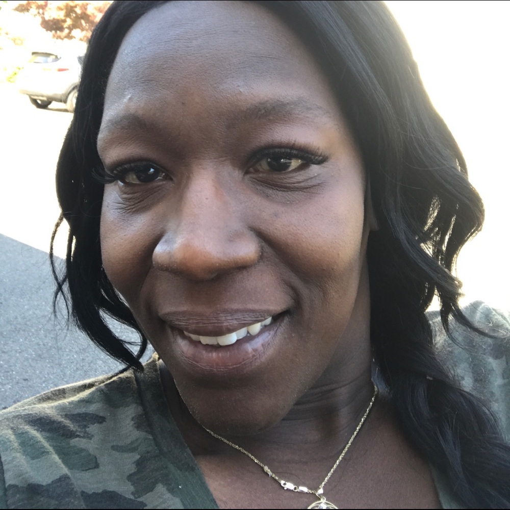 Meet your Posher, Sheila