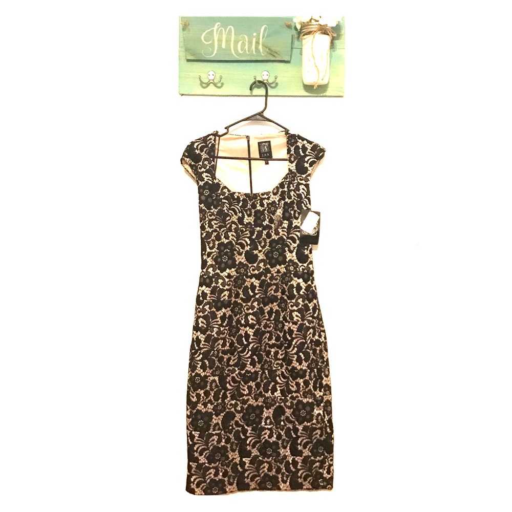 Jax NWT Cocktail dress w built in bra and slip