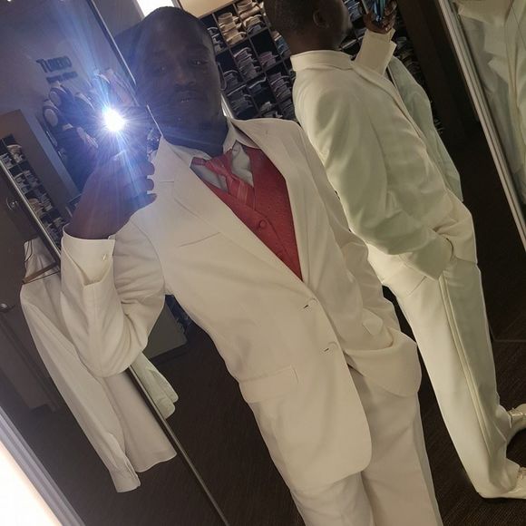 Meet your Posher, Khalil - Picture 1 of 1