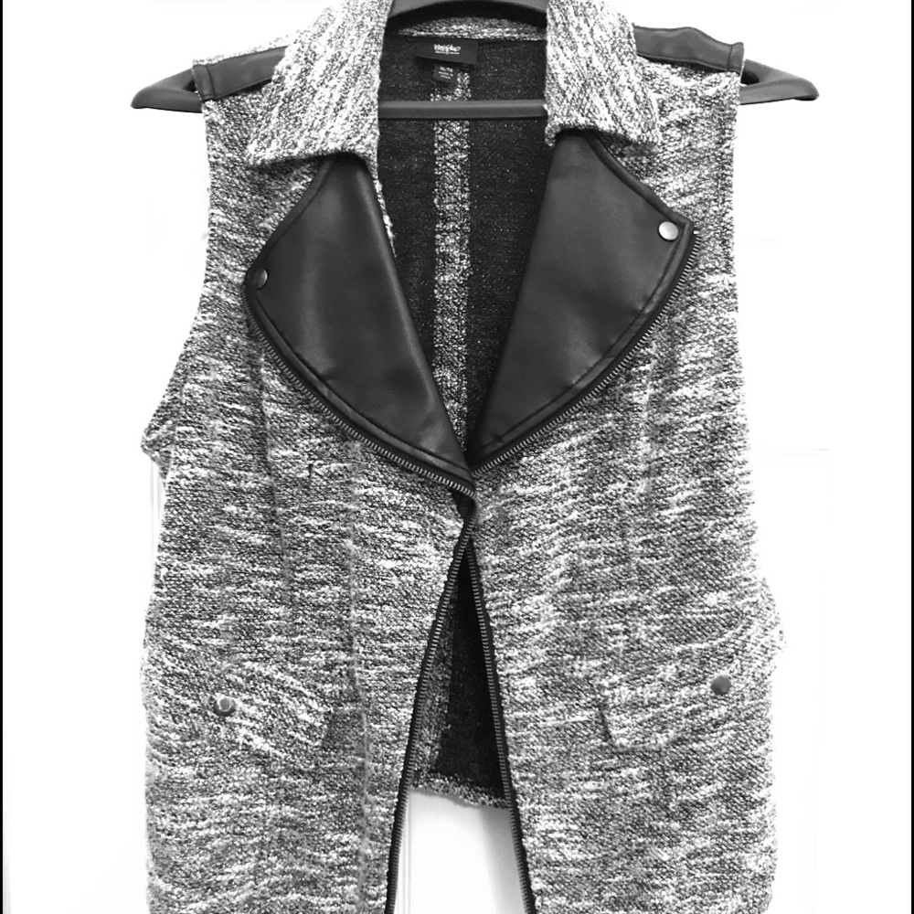 Chic threaded and leather vest