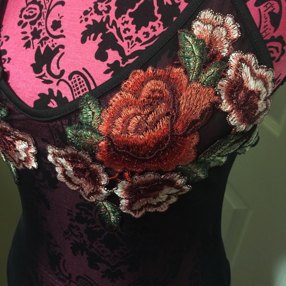 Rose bodysuit - Picture 2 of 5