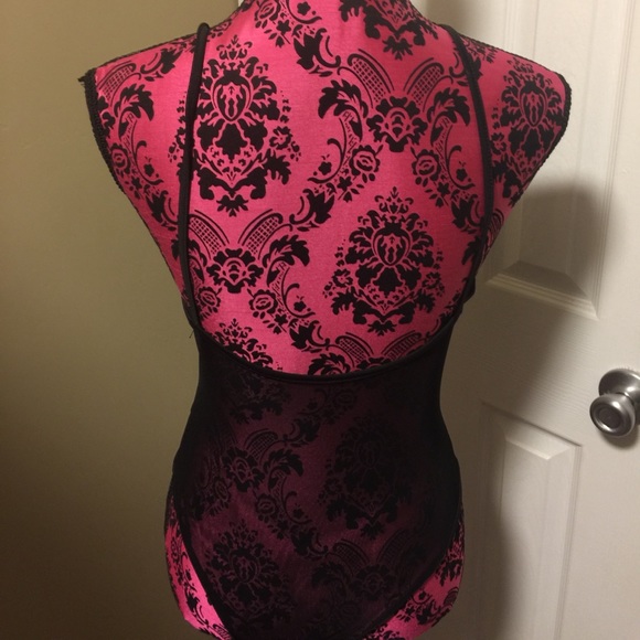 Rose bodysuit - Picture 3 of 5
