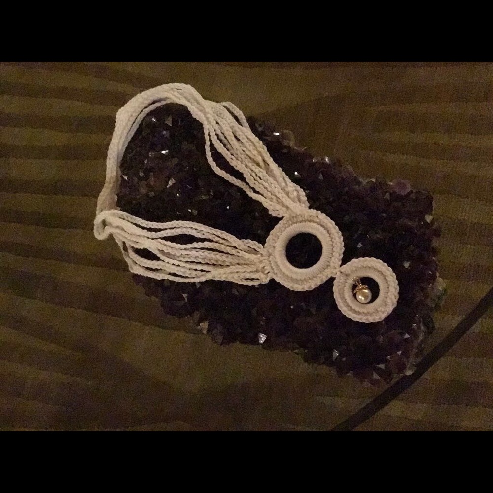 White necklace