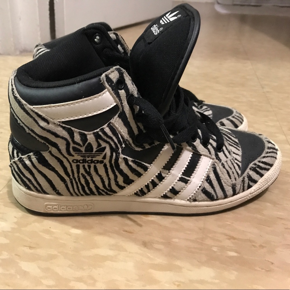 Adidas zebra striped high-tops, size 7