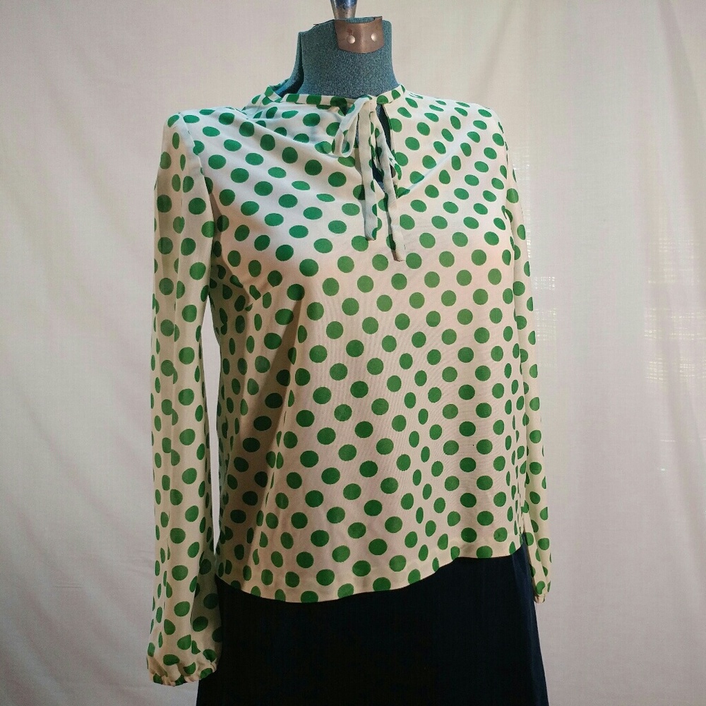 Vintage 1970s green polka dot polyester blouse