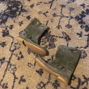 UO Slate Suede Low Rise Boots