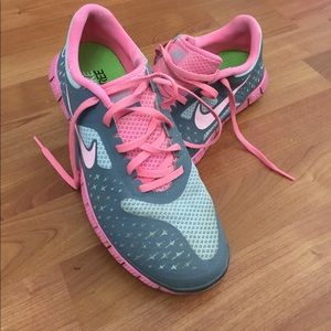 Nike Free Running Shoes