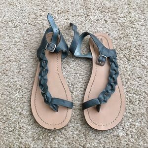 Flat braided sandals