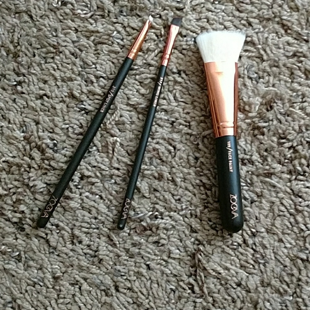 Zoeva make-up brushes