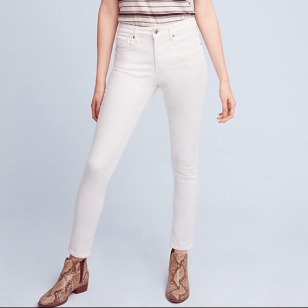 White High Rise Levi's skinny jeans