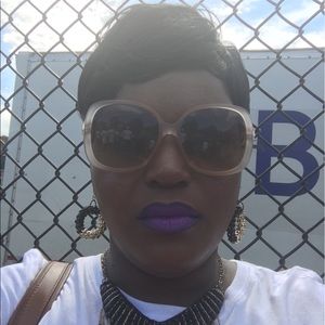 Meet your Posher, Jacquetta