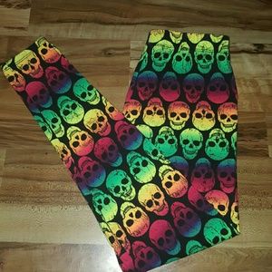 Skull leggings!!