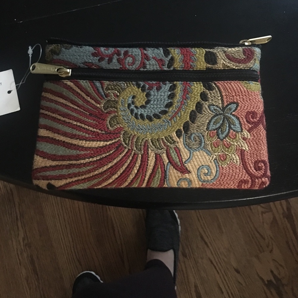 Small clutch