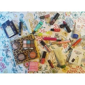 Makeup sample sale!!