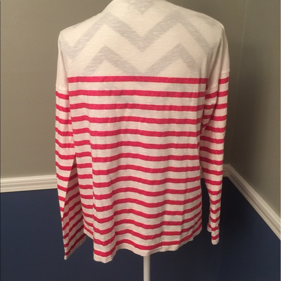 NWT white shirt w pink subtle sparkles - Picture 3 of 4