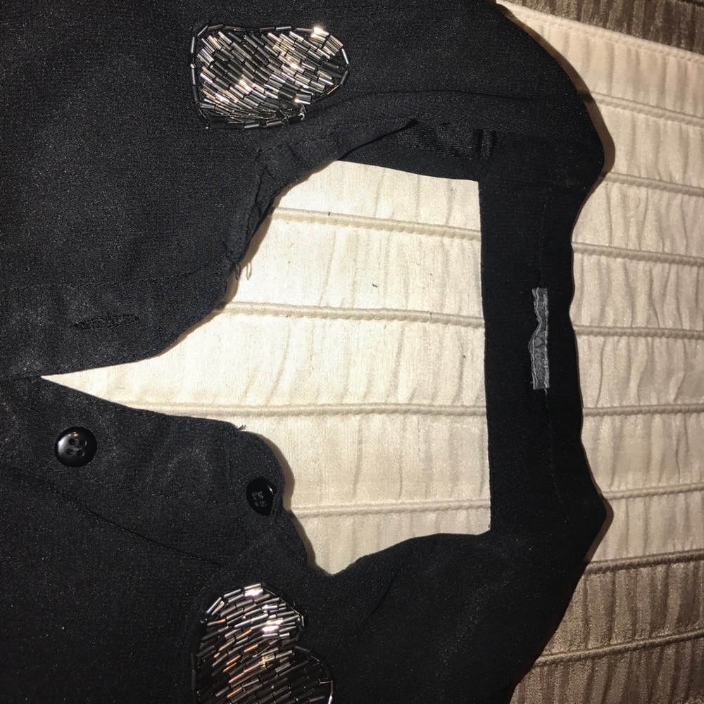 Black button up 😍 - Picture 3 of 4