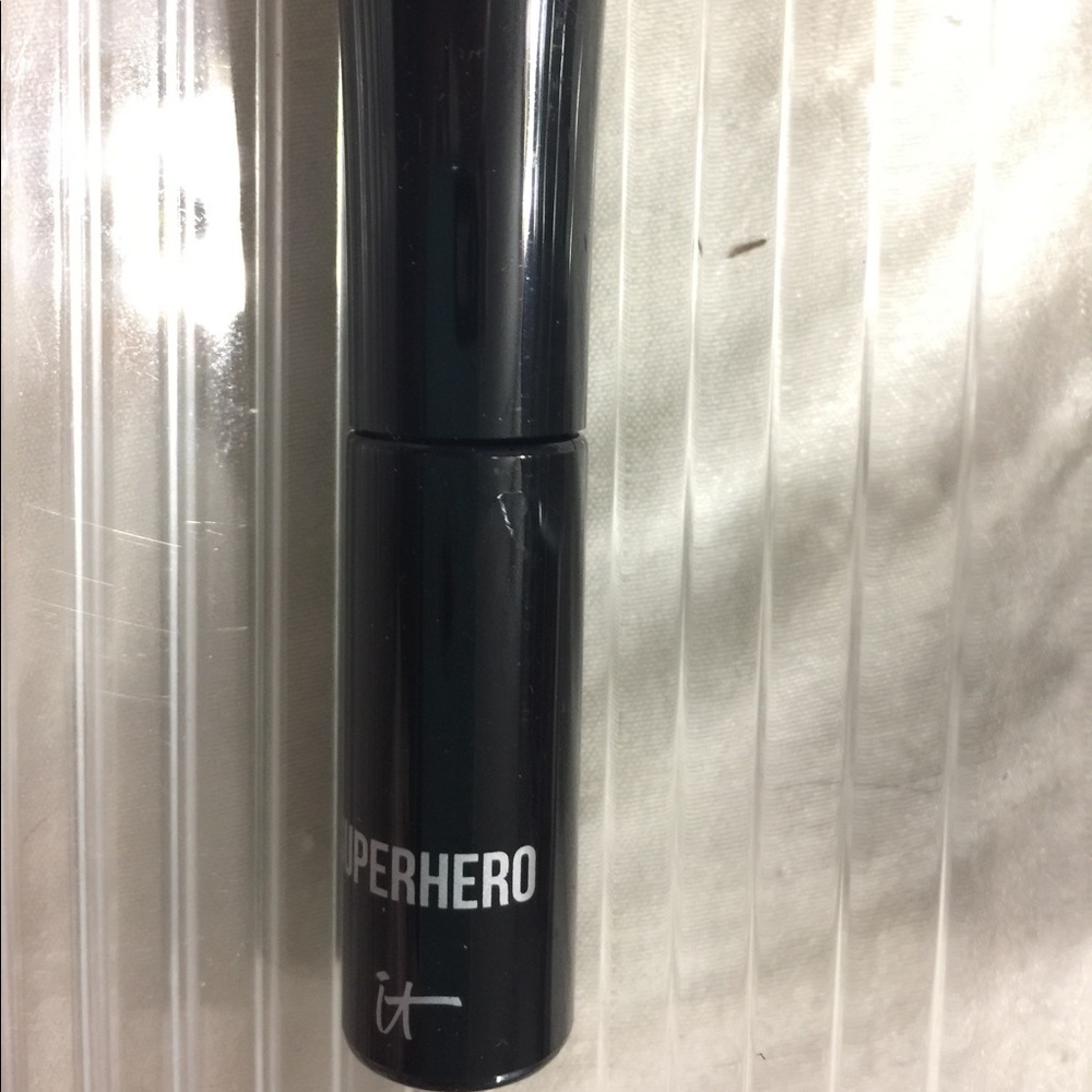 Superhero mascara travel size