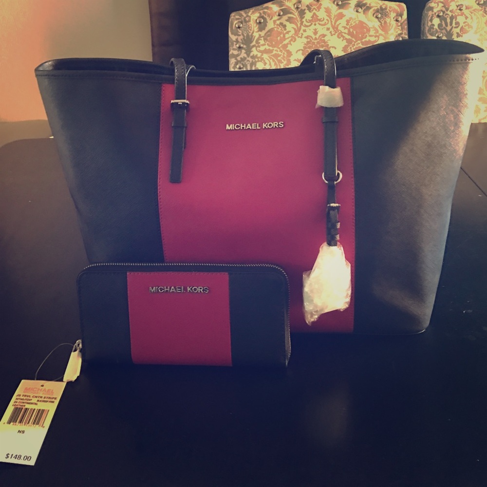 Michael Kors purse and wallet set