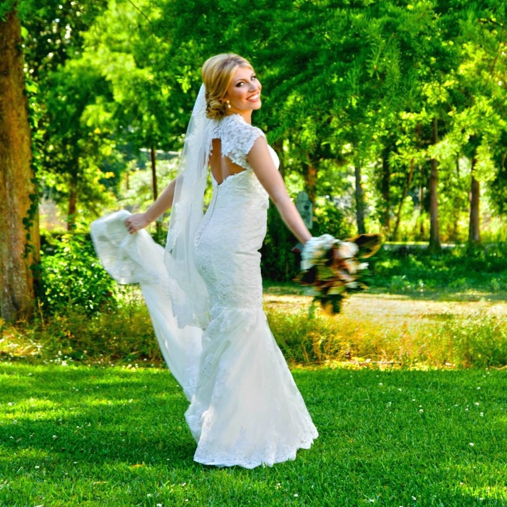 Ivory Lace Mermaid Wedding Dress