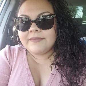 Meet your Posher, Lala