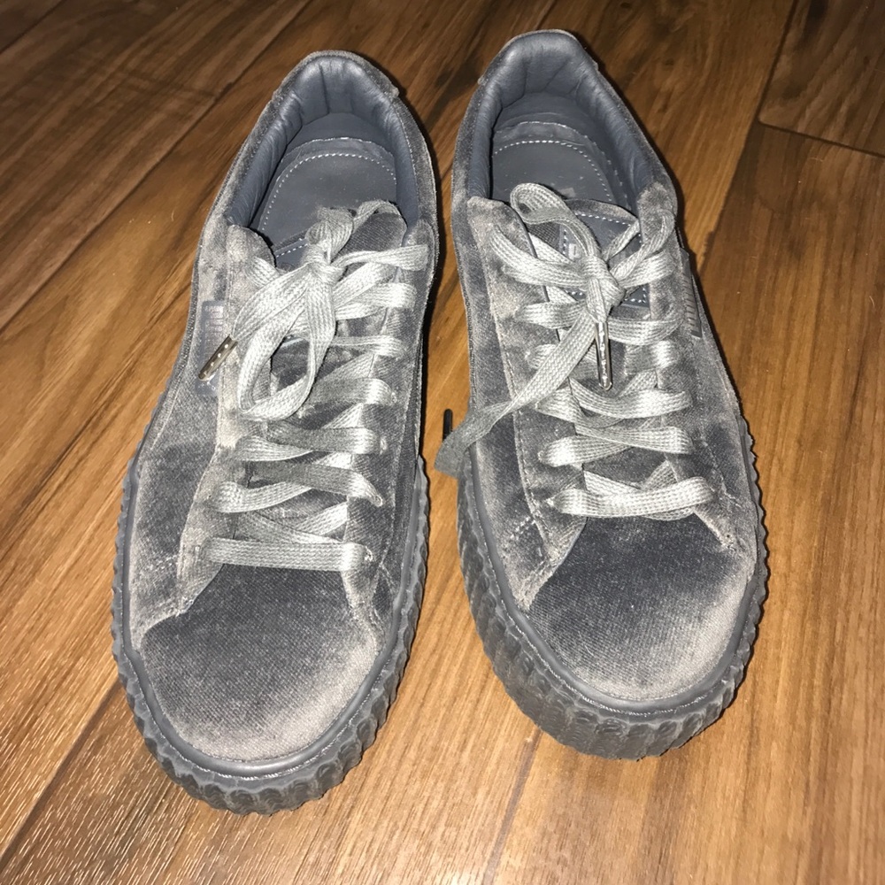 !!! FLASH SALE !!! Authentic gray fenty creeps