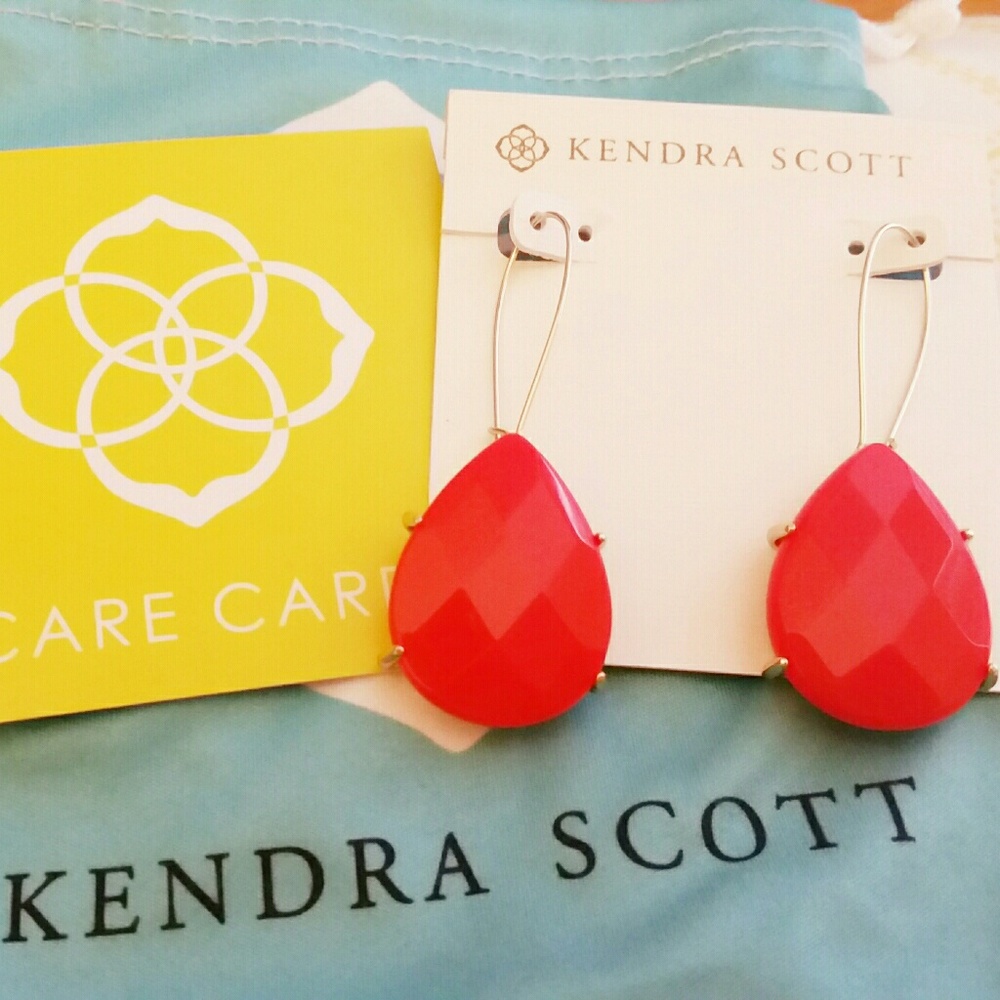 *NEW* Kendra Scott Allison Earrings in Orange