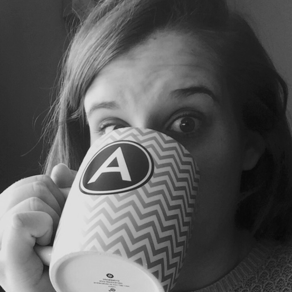 Meet your Posher, Abigail