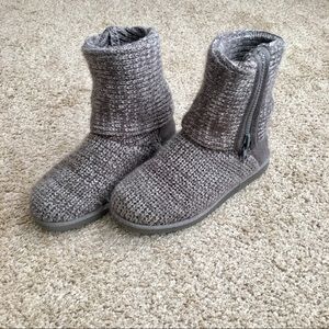 Grey sweater boots