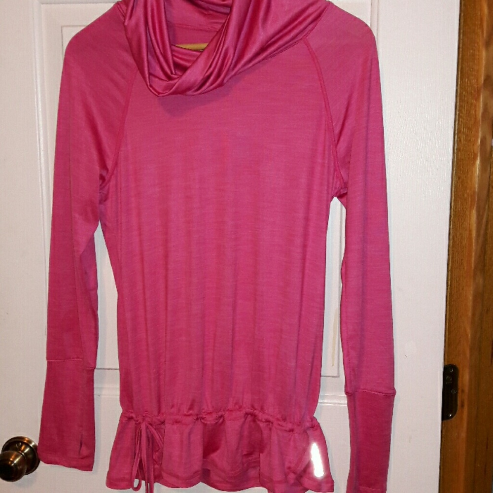 Reebok long sleeve turtle neck shirt