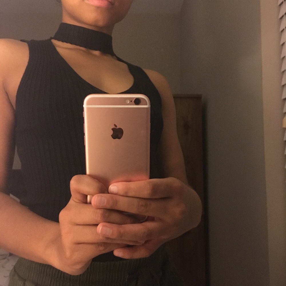 Choker top
