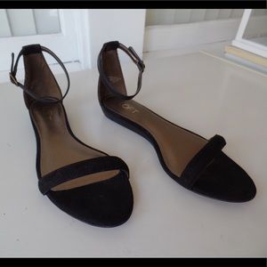 Loft Black Strap Sandals size 9.5