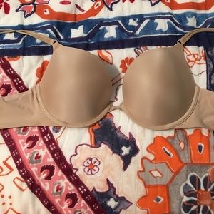 Victoria's Secret Push up Bra in 34D