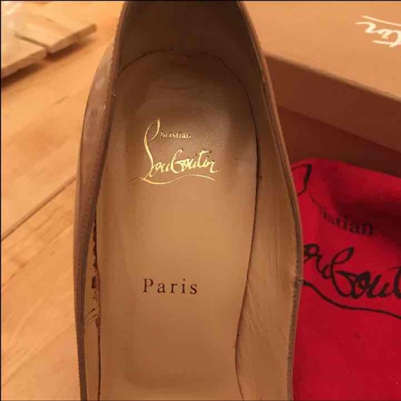 Size 42 Christian Louboutin 'So Kate' Nude Pump - Picture 3 of 4