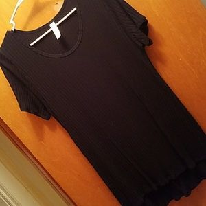 NWOT Black Lularoe Classic T