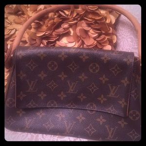 Louis Vuitton Mini Loop