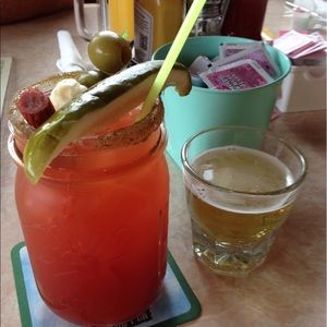 Meet your Posher, Holly