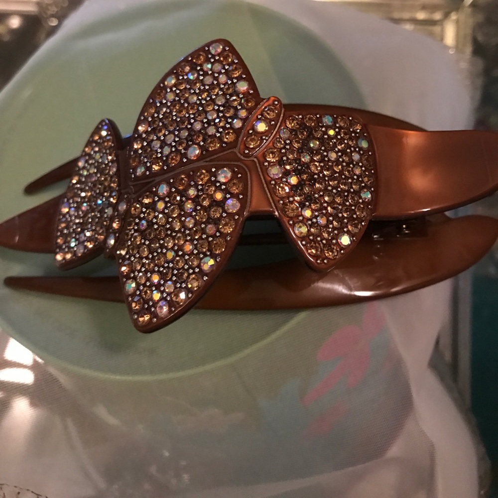 Beautiful brown hair accessorie, with crystals