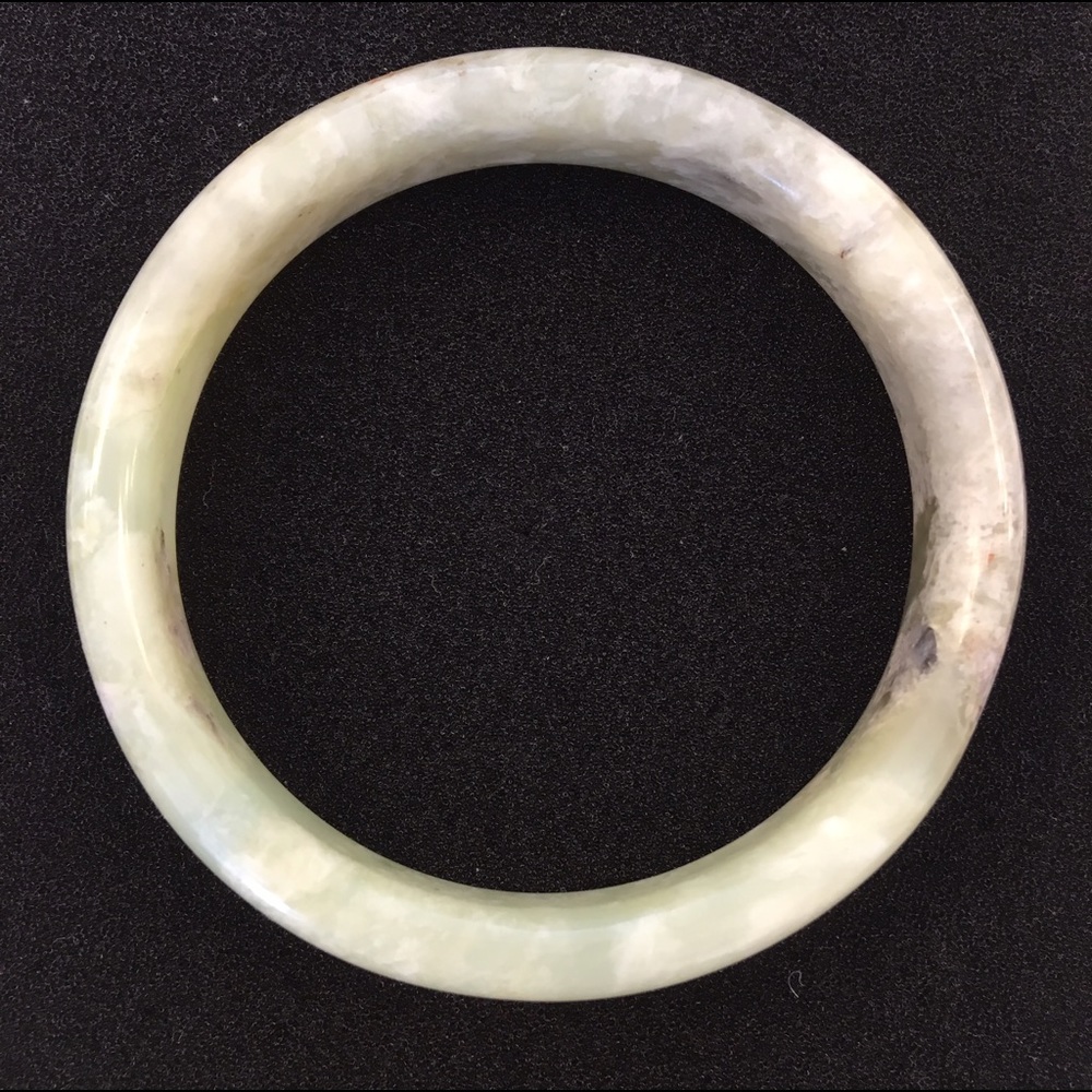Genuine jade bangle bracelet