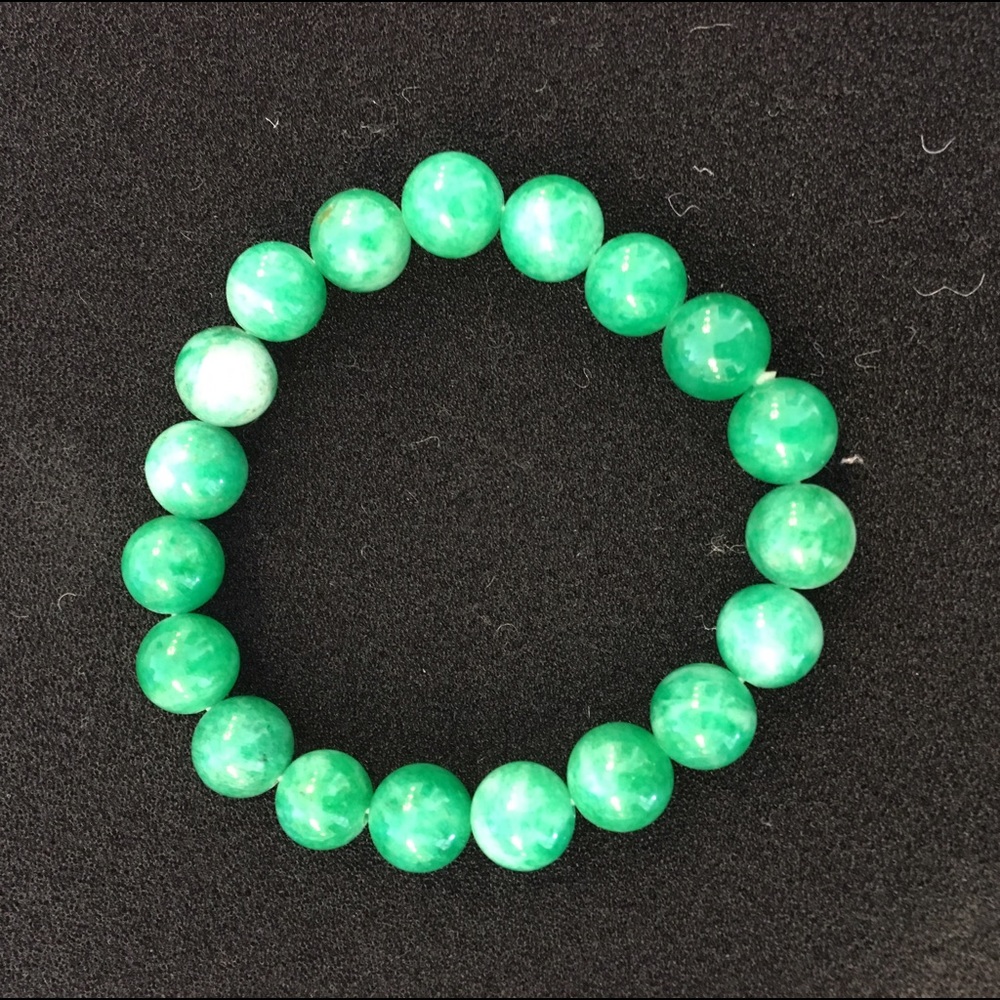 Genuine jade stretch bracelet