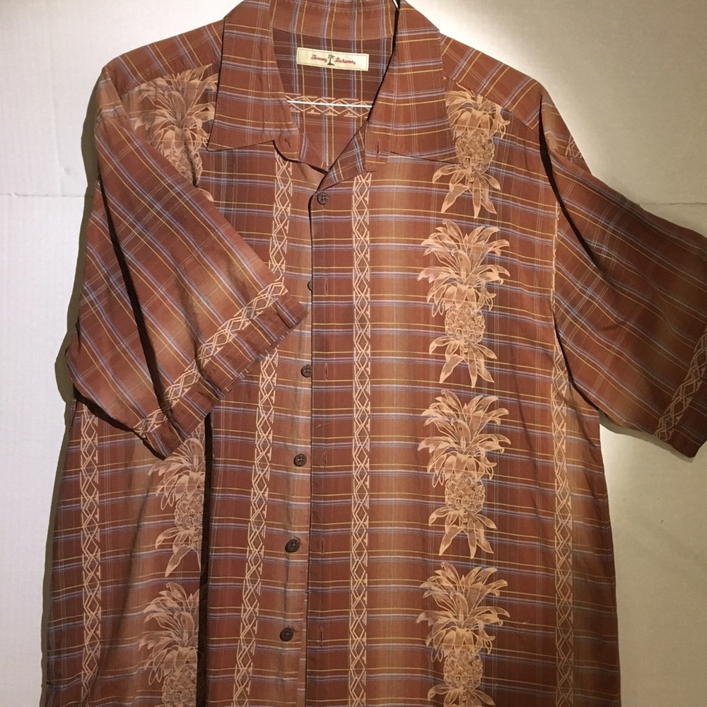 Tommy Bahama shirt size large, dad style