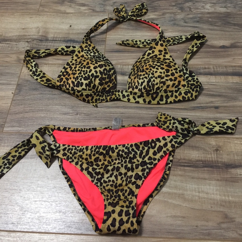 Victoria's Secret leopard bikini