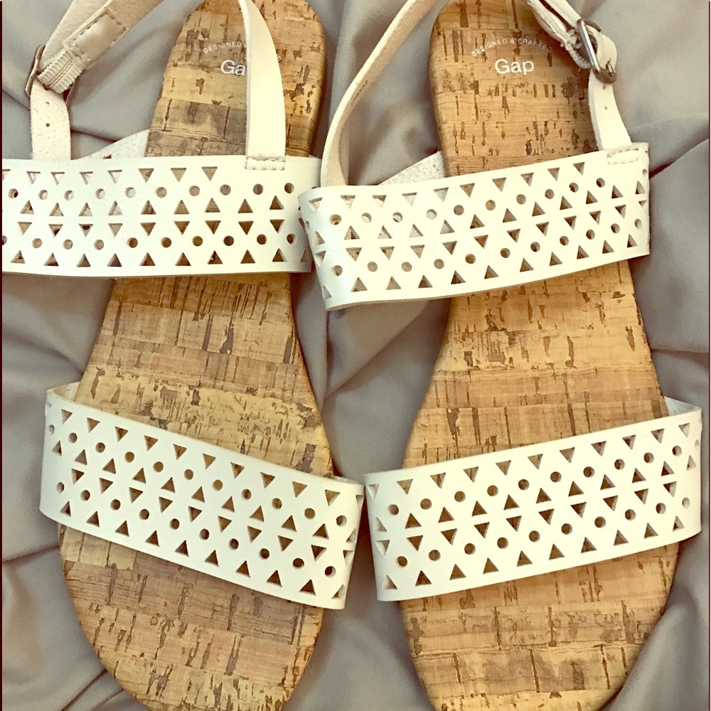 EUC Gap Sandals size 7